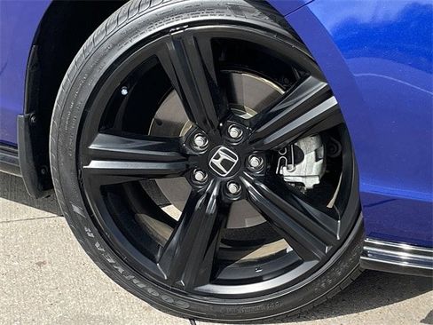 Certified 2024 Honda Accord Sport image 9