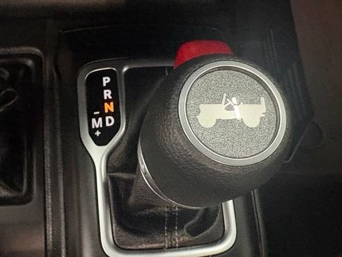 Used 2025 Jeep Wrangler Unlimited Sport AWD/4WD image 33