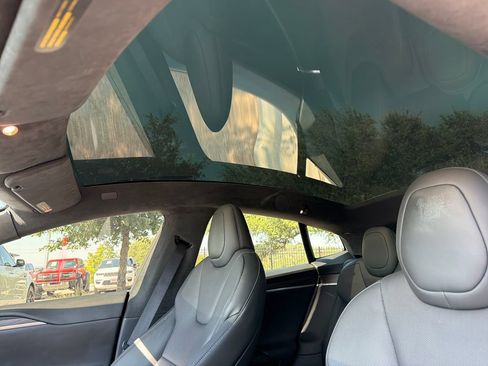 Used 2022 Tesla Model S AWD/4WD image 28