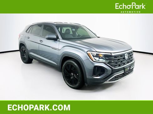 Used 2024 Volkswagen Atlas Cross Sport SE w/ Black Wheel Package FWD image 1