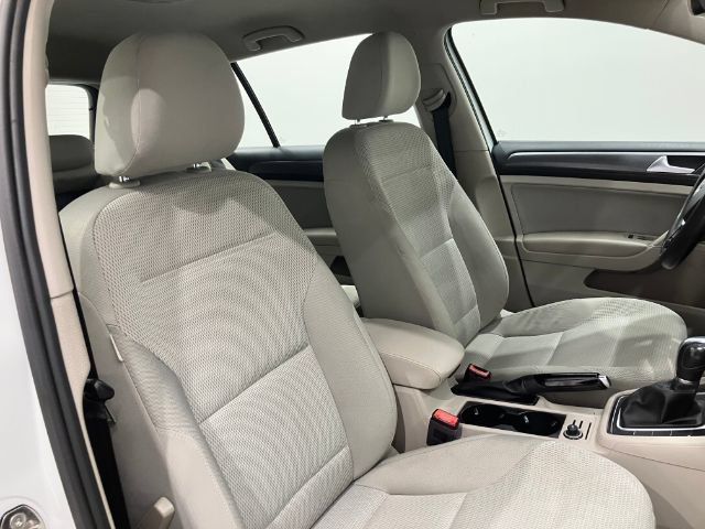 Used 2018 Volkswagen Golf S FWD image 45