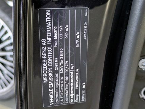 Certified 2023 Mercedes-Benz EQS 580 4MATIC Sedan image 26