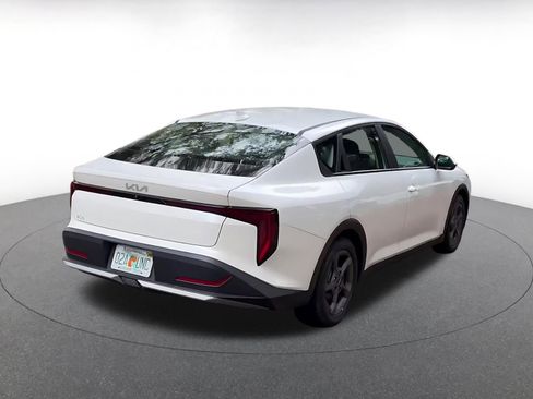 Used 2025 Kia K4 LXS image 14
