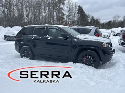 Used 2018 Jeep Grand Cherokee Altitude image 1