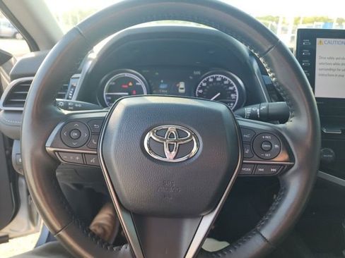 Used 2023 Toyota Camry XSE image 12