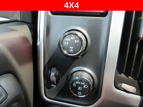 Used 2015 GMC Sierra 1500 SLT w/ SLT Crew Cab Value Package AWD/4WD image 28