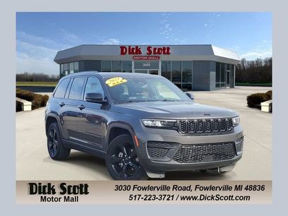 Used 2023 Jeep Grand Cherokee Altitude