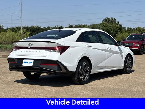New 2025 Hyundai Elantra Sport image 3