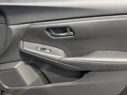 Certified 2025 Nissan Sentra S FWD image 13