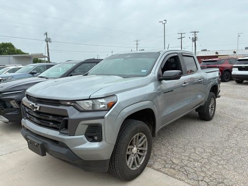 Used 2023 Chevrolet Colorado LT w/ LT Convenience Package II RWD image 1