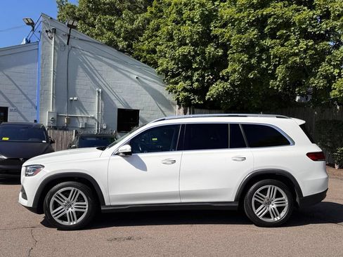 Used 2023 Mercedes-Benz GLS 450 4MATIC image 3