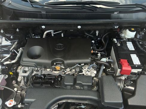 Used 2025 Toyota RAV4 XLE FWD image 23