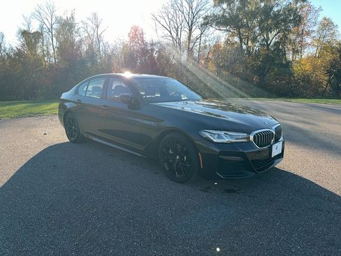 Certified 2023 BMW 530i xDrive w/ M Sport Package image 3