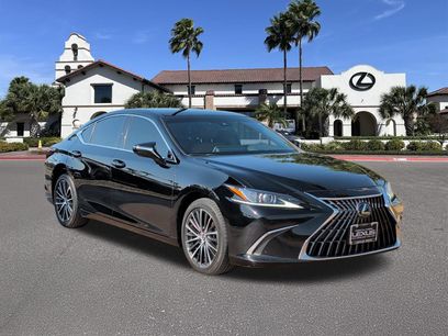 Used 2025 Lexus ES 350 w/ Premium Package