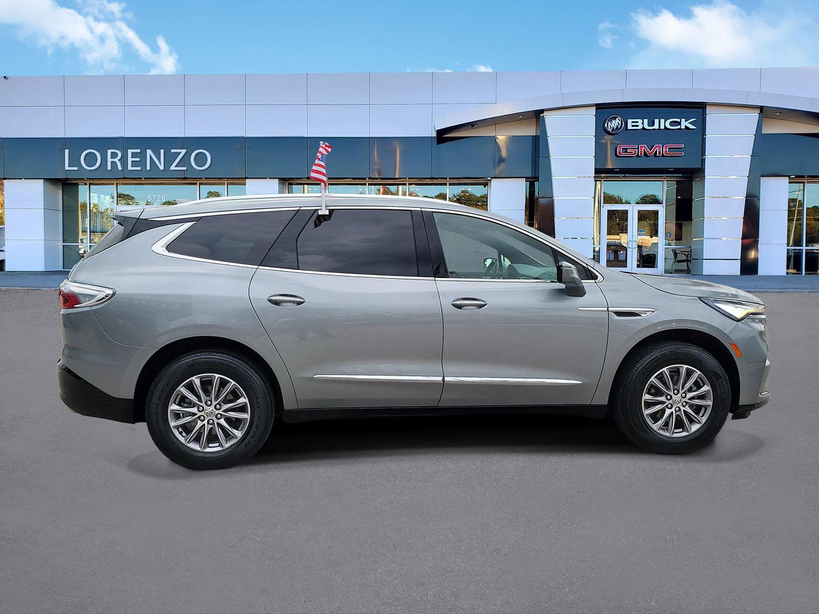 Used 2023 Buick Enclave Essence FWD image 4