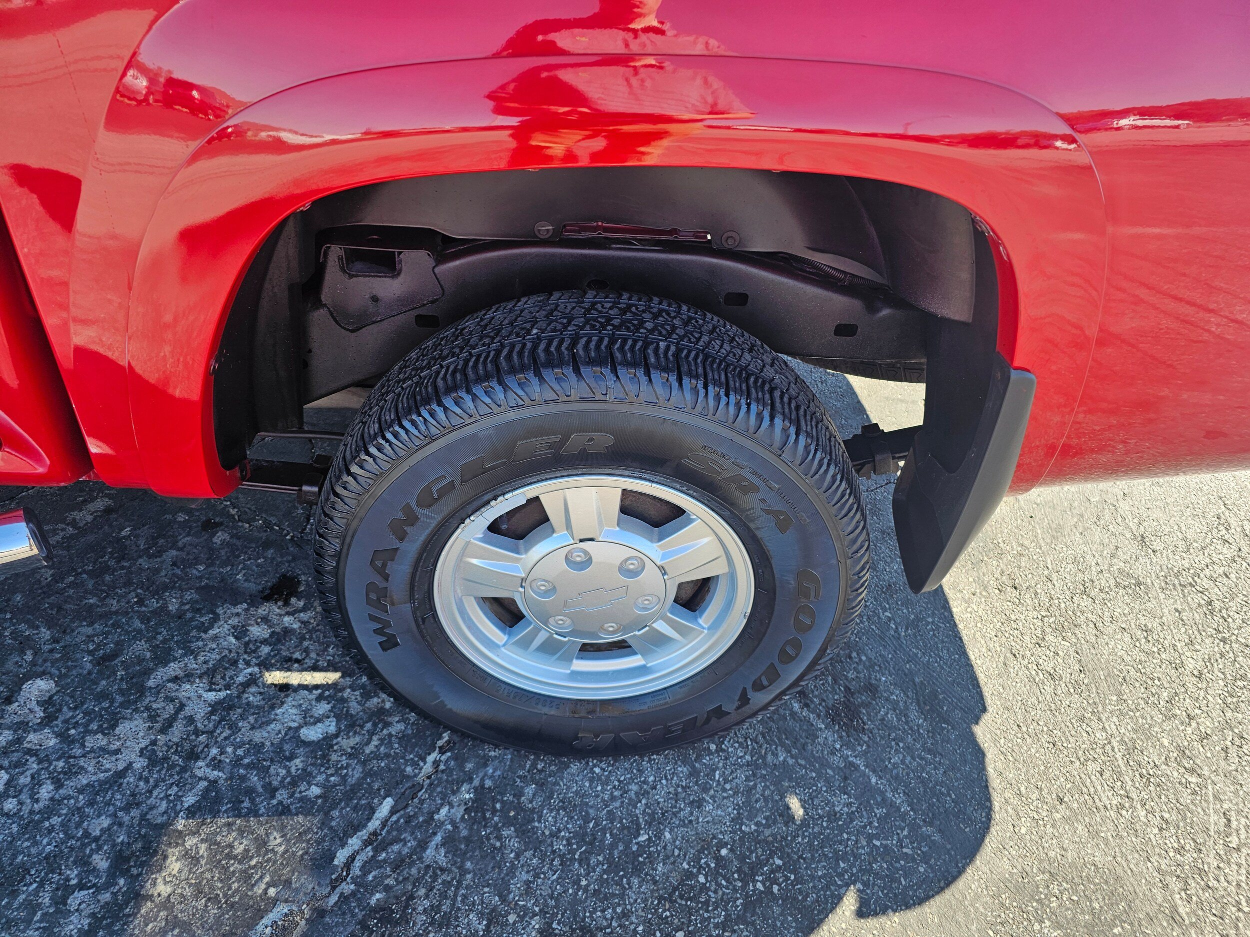 Used 2005 Chevrolet Colorado LS AWD/4WD image 10