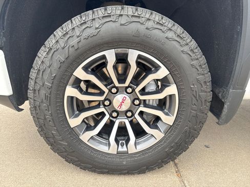 Used 2021 GMC Sierra 1500 AT4 w/ AT4 Value Package image 27