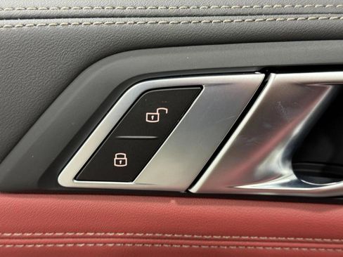 New 2026 BMW X6 M60i image 26