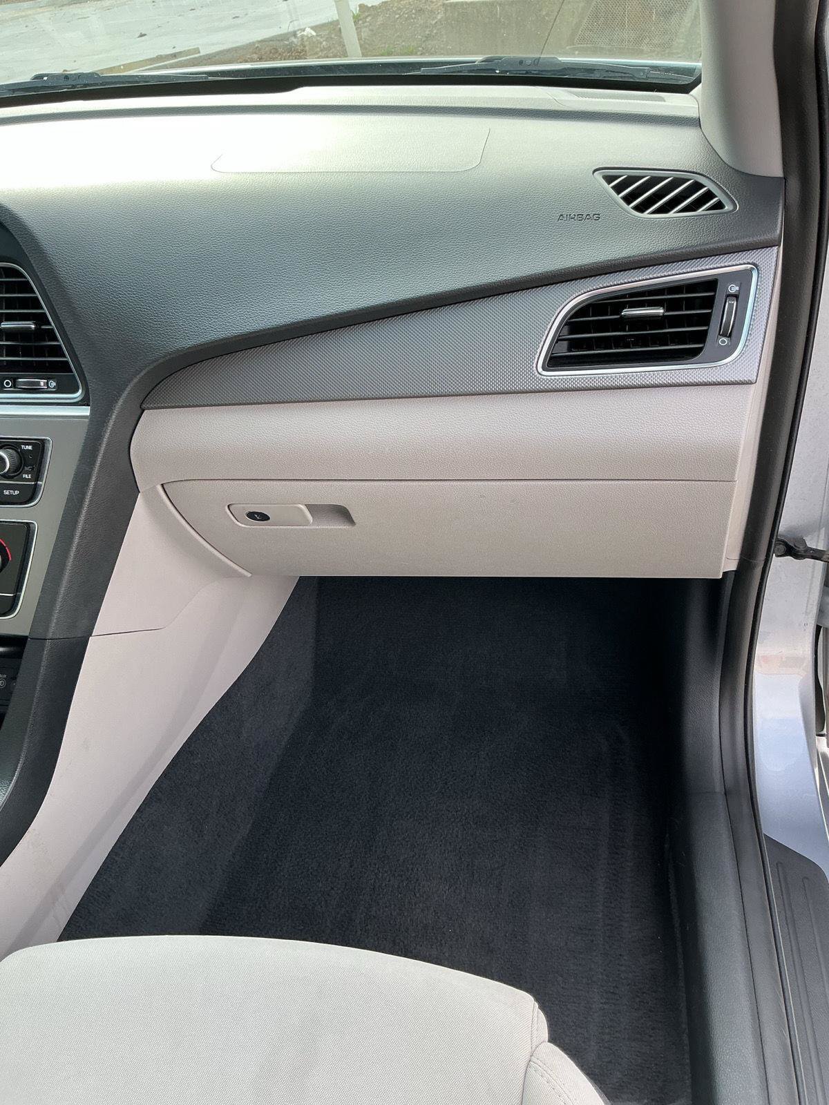 Used 2016 Hyundai Sonata SE FWD image 25