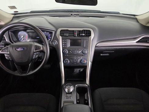 Used 2018 Ford Fusion SE image 34