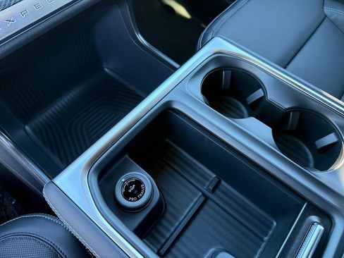 New 2026 Ford Expedition Max Platinum w/ Stealth Appearance Package image 26