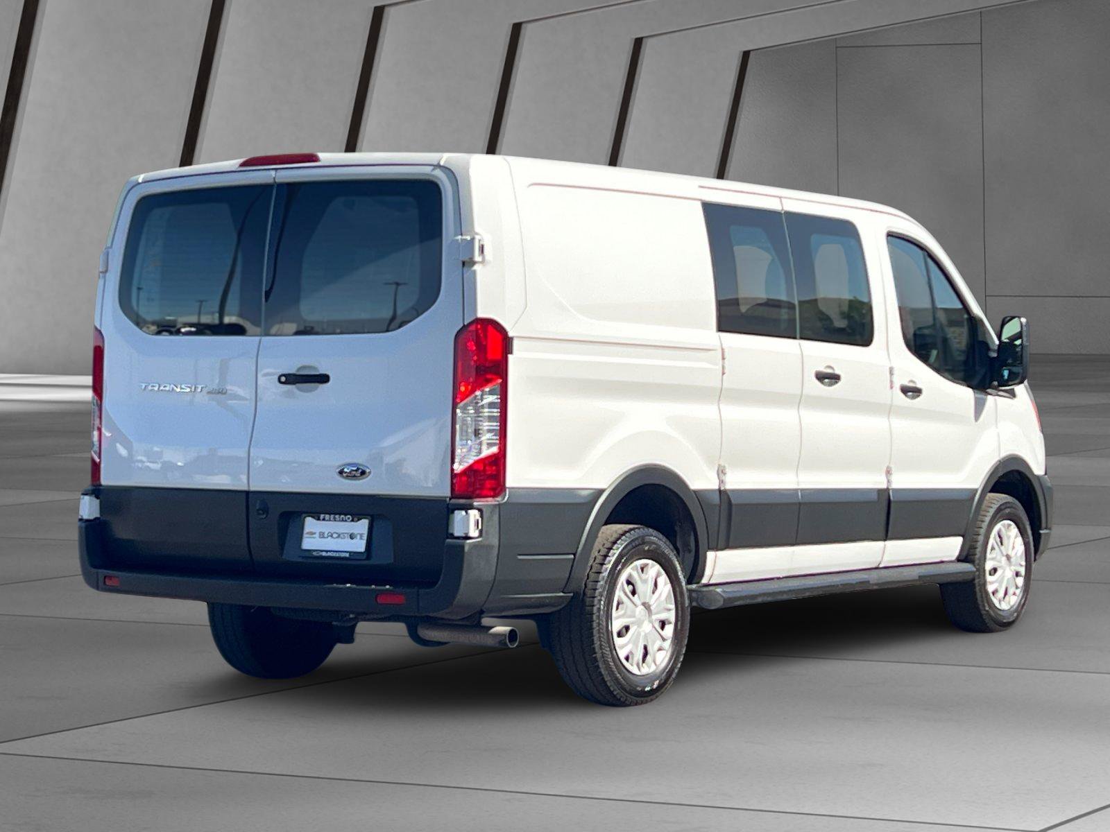 Used 2022 Ford Transit 250 Low Roof w/ Exterior Upgrade Package RWD image 4