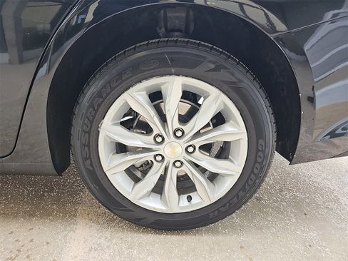 Used 2025 Chevrolet Malibu LT image 31