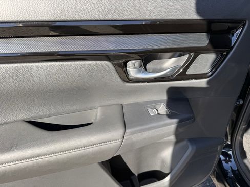 Used 2025 Honda CR-V EX-L image 34