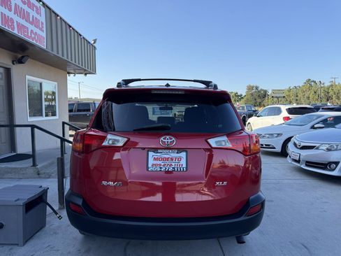 Used 2015 Toyota RAV4 XLE FWD image 4