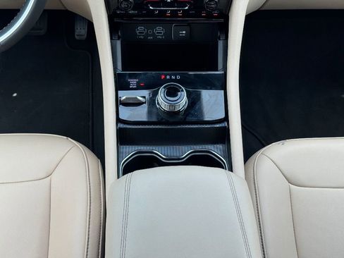 Used 2024 Jeep Grand Cherokee L Limited image 11