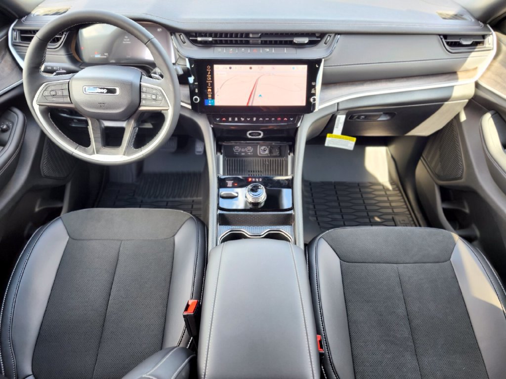 New 2026 Jeep Grand Cherokee Altitude AWD/4WD image 12