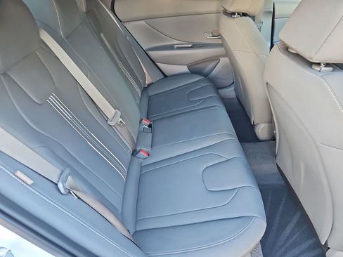 Used 2025 Hyundai Elantra Sport FWD image 17