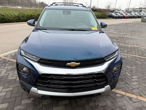 Used 2021 Chevrolet TrailBlazer LT w/ Convenience Package image 2