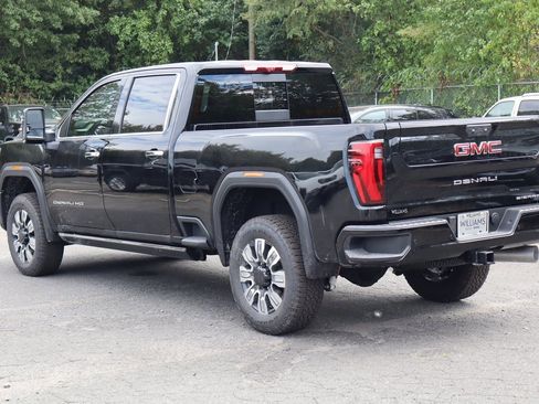 New 2026 GMC Sierra 2500 Denali w/ Denali Reserve Package image 6