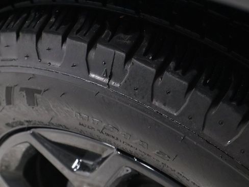 Used 2023 Jeep Compass Trailhawk w/ Trailhawk Convenience Group image 19