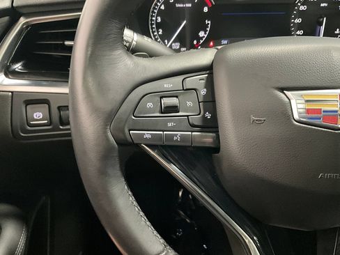 Used 2024 Cadillac XT6 Premium Luxury AWD/4WD image 19