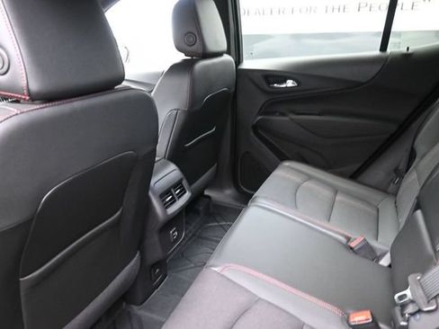 Certified 2024 Chevrolet Equinox RS FWD image 24
