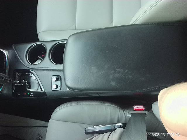 Used 2017 Toyota Avalon XLE Premium w/ Carpet Mat Package FWD image 14