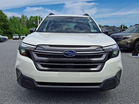Used 2026 Subaru Forester Premium AWD/4WD image 2