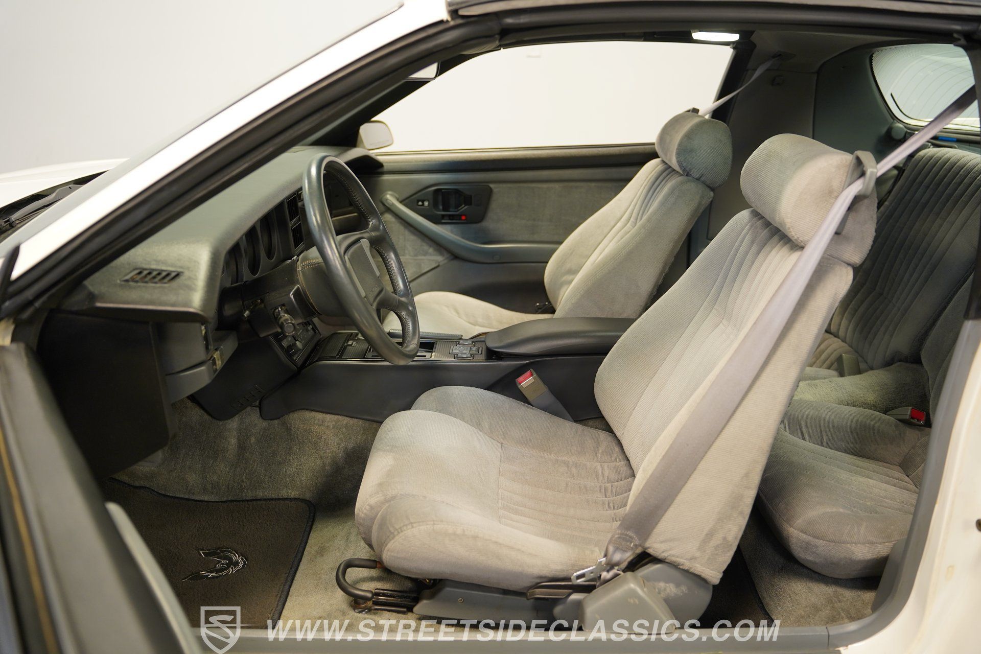 Used 1989 Pontiac Firebird Trans Am RWD image 39