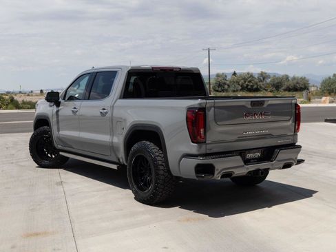 Used 2024 GMC Sierra 1500 Denali AWD/4WD image 7