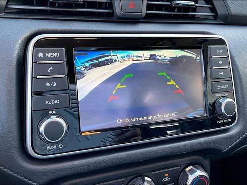 Used 2025 Nissan Versa S w/ Trunk Package image 22