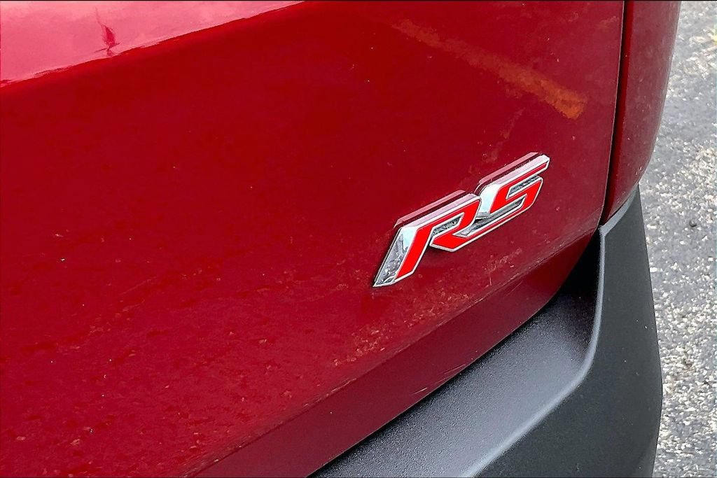 Used 2024 Chevrolet Traverse RS w/ LPO, Floor Liner Package AWD/4WD image 27