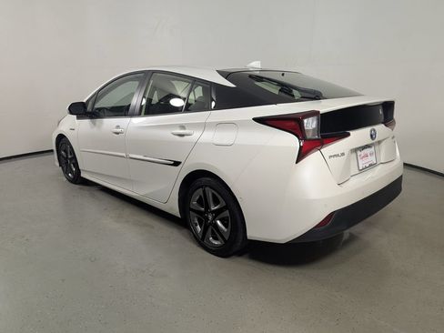 Used 2019 Toyota Prius XLE FWD image 5