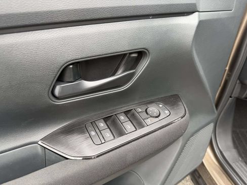 Used 2025 Nissan Kicks S w/ Interior Electronics Package AWD/4WD image 20