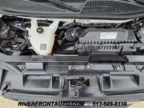 Used 2021 Chevrolet Express 3500 w/ Driver Convenience Package RWD image 20