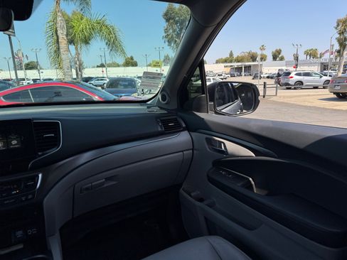 Used 2021 Honda Pilot Special Edition image 16