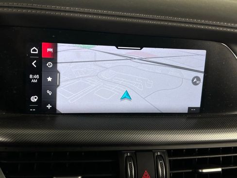 Used 2023 Alfa Romeo Stelvio Veloce image 17