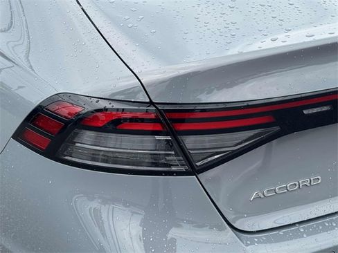 Certified 2024 Honda Accord Touring image 9