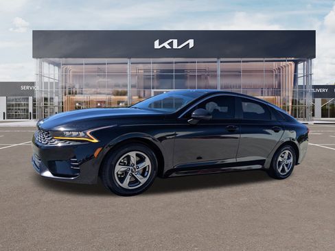 Used 2023 Kia K5 LXS image 6